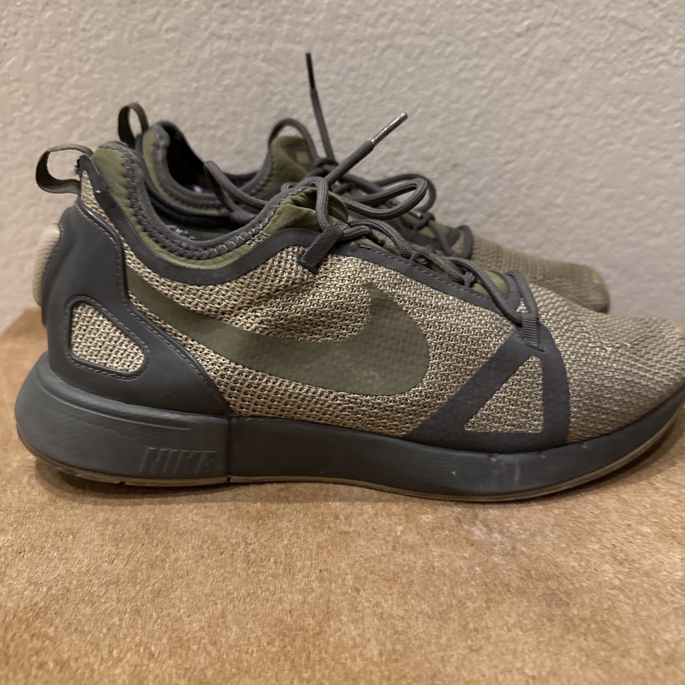 RARE Nike Duel Racer Men US 11 Running Shoes‎ Khaki Medium Olive F3. Great Cond